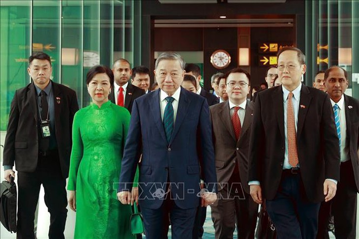 Tổng Bí thư Tô Lâm kết thúc tốt đẹp chuyến thăm chính thức Singapore- Ảnh 1. Tổng Bí thư Tô Lâm kết thúc tốt đẹp chuyến thăm chính thức Singapore- Ảnh 1.