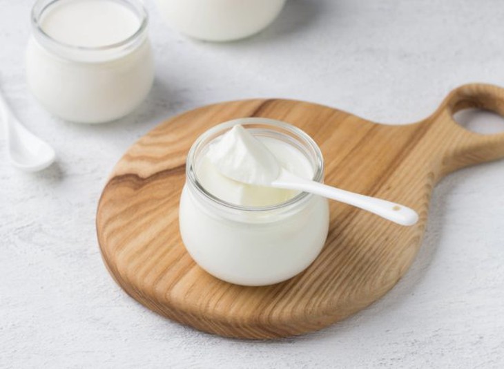 Sữa chua Hy Lạp, khái niệm về đồ ăn nhẹ giúp giảm cân và tăng cơ