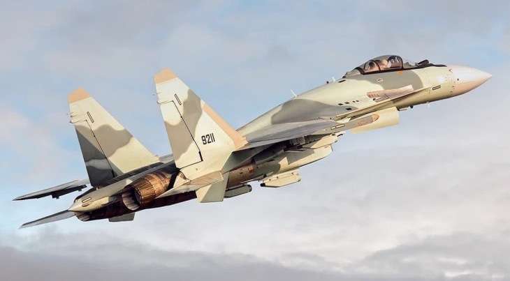 Algeria nhận máy bay chiến đấu Su-35 đầu tiên- Ảnh 1.