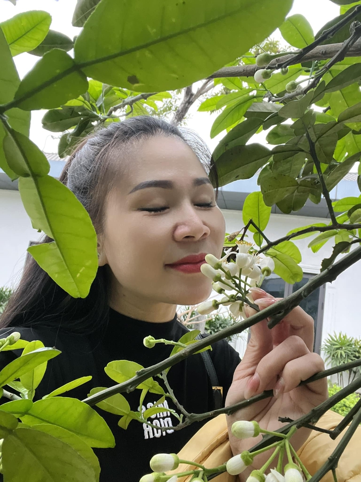 Nữ nghệ sĩ quan họ quê Bắc Ninh đời thực làm Phó Giám đốc nhà hát, cuộc sống yên bình- Ảnh 6. Nữ nghệ sĩ quan họ quê Bắc Ninh đời thực làm Phó Giám đốc nhà hát, cuộc sống yên bình- Ảnh 6.