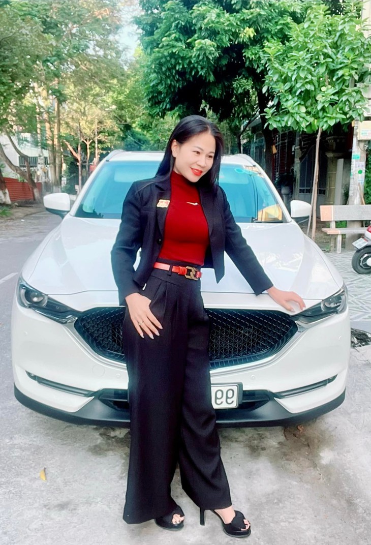 Nữ nghệ sĩ quan họ quê Bắc Ninh đời thực làm Phó Giám đốc nhà hát, cuộc sống yên bình- Ảnh 7. Nữ nghệ sĩ quan họ quê Bắc Ninh đời thực làm Phó Giám đốc nhà hát, cuộc sống yên bình- Ảnh 7.