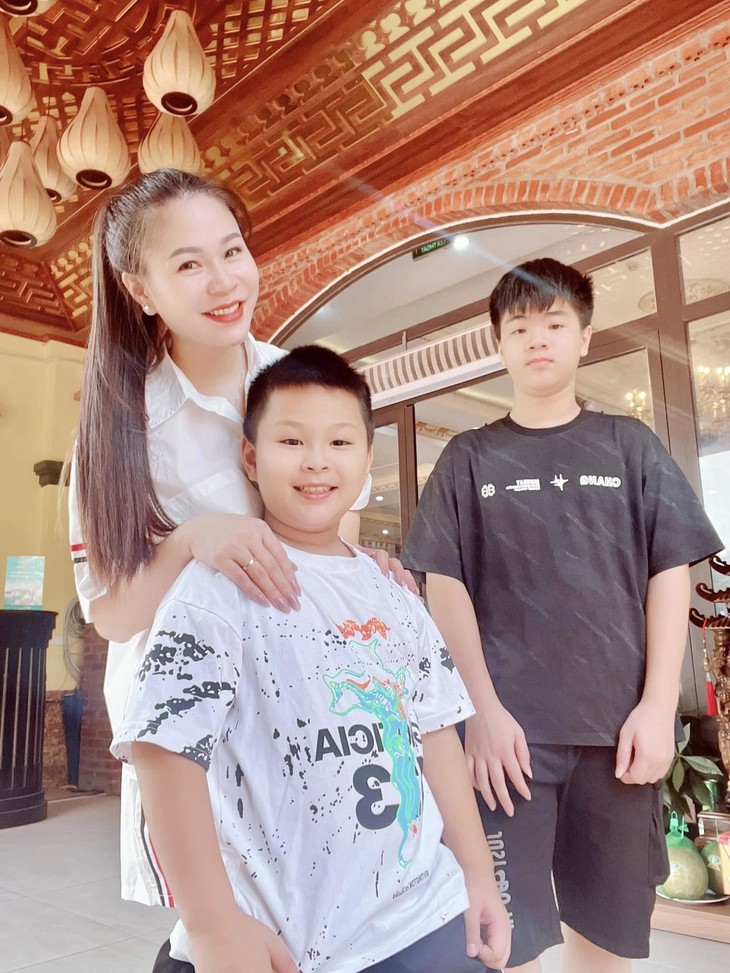 Nữ nghệ sĩ quan họ quê Bắc Ninh đời thực làm Phó Giám đốc nhà hát, cuộc sống yên bình- Ảnh 8. Nữ nghệ sĩ quan họ quê Bắc Ninh đời thực làm Phó Giám đốc nhà hát, cuộc sống yên bình- Ảnh 8.