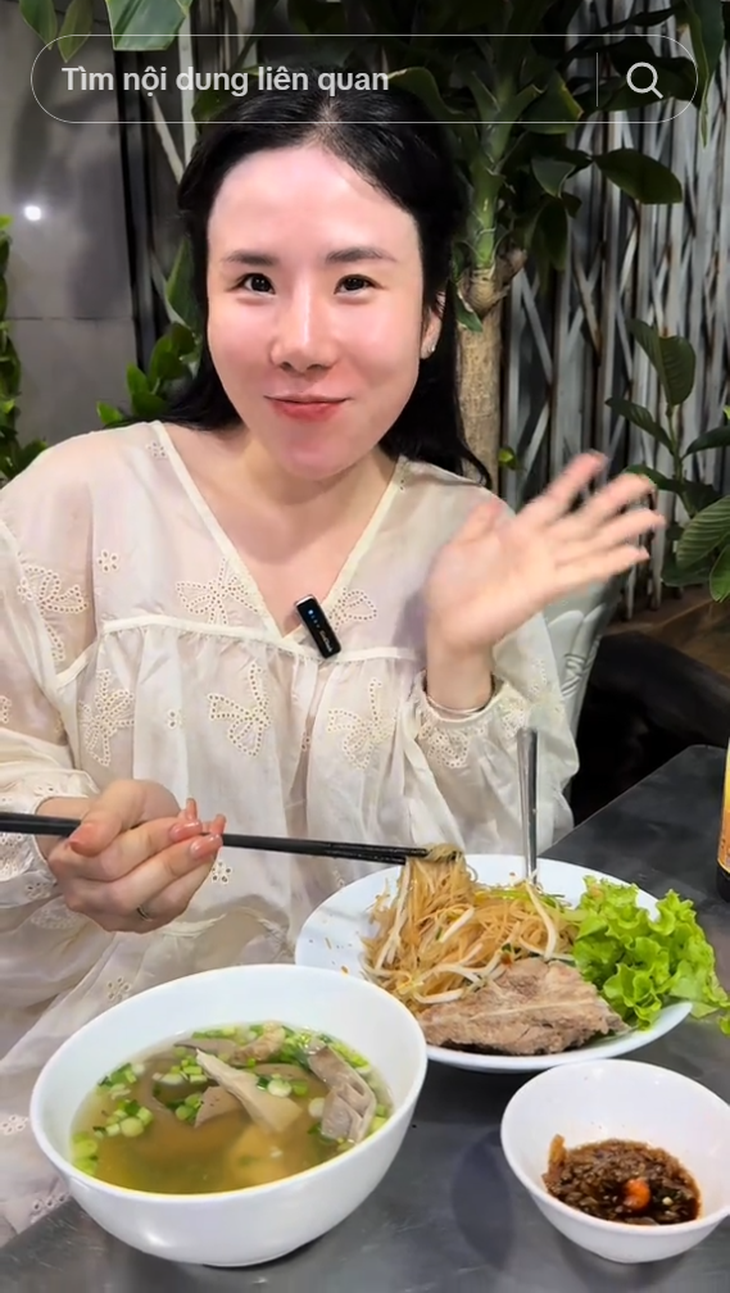 Chuyện chưa kể về hành trình trải nghiệm ẩm thực của TikToker Y Bình Đây- Ảnh 2. Chuyện chưa kể về hành trình trải nghiệm ẩm thực của TikToker Y Bình Đây- Ảnh 2.