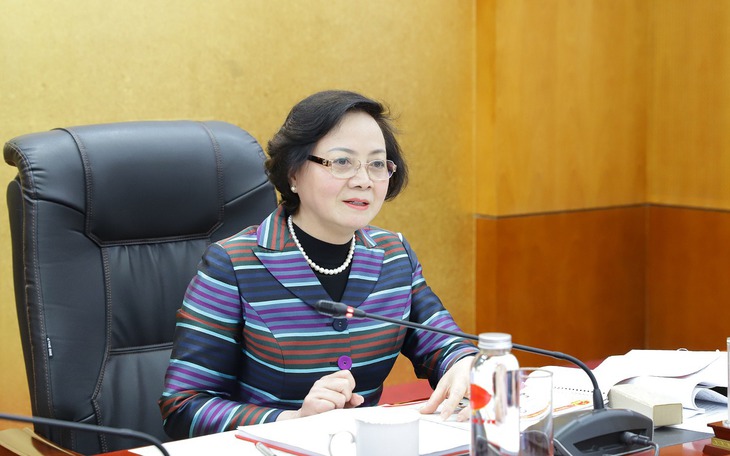 Bộ trưởng Bộ Nội vụ yêu cầu đánh giá, đề xuất giải pháp về tiền lương sau khi sắp xếp