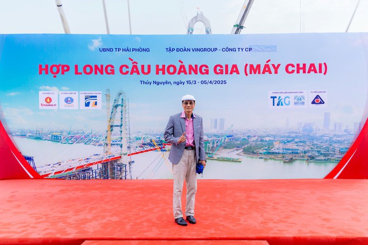 Cư dân 'đảo Hoàng gia': Mua nhà Vinhomes là 'bước ngoặt cuộc đời'- Ảnh 1. Cư dân 'đảo Hoàng gia': Mua nhà Vinhomes là 'bước ngoặt cuộc đời'- Ảnh 1.