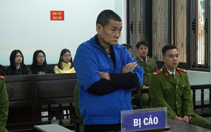 Cháu chém chú trọng thương chỉ vì 200 nghìn đồng