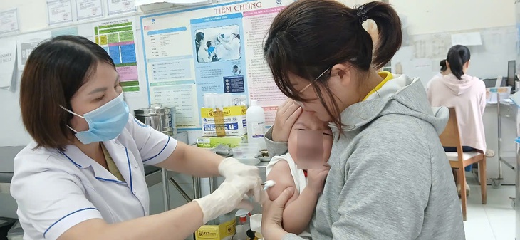 Khánh Hòa: Lập 2 tổ công tác đốc thúc tiêm vaccine phòng bệnh sởi- Ảnh 2. Khánh Hòa: Lập 2 tổ công tác đốc thúc tiêm vaccine phòng bệnh sởi- Ảnh 2.