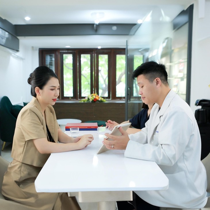 ThS. BS Đặng Văn Định – Chuyên gia thẩm mỹ mắt, giúp bạn chinh phục vẻ đẹp hoàn hảo- Ảnh 2.