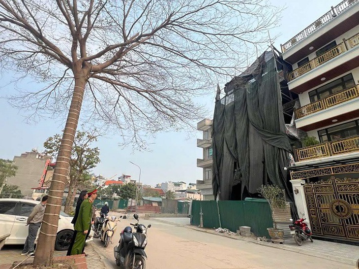 Hà Nội: Bắt 6 cán bộ quận Hoàng Mai 'nhận hối lộ để bỏ qua sai phạm'- Ảnh 2.