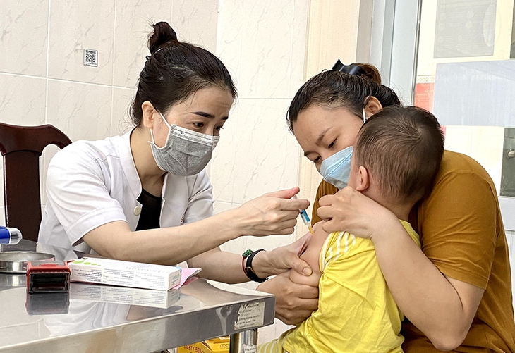 Bệnh sởi gia tăng, chăm sóc đúng cách trẻ mắc sởi tại nhà- Ảnh 1. Bệnh sởi gia tăng, chăm sóc đúng cách trẻ mắc sởi tại nhà- Ảnh 1.