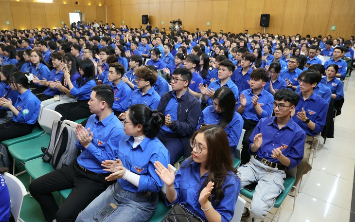 Thanh niên ngành y cần nắm bắt khoa học kỹ thuật, đặc biệt là AI cho chẩn đoán điều trị bệnh