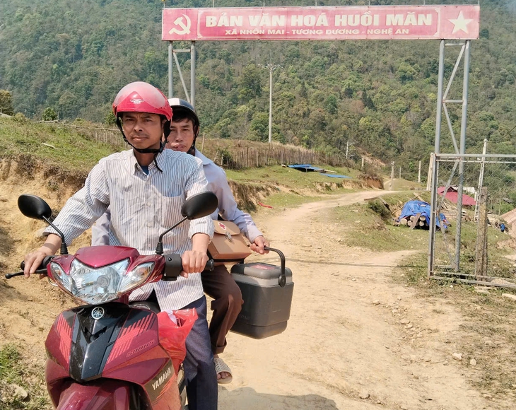 'Chung tay phát triển ngành y tế Nghệ An xứng tầm trung tâm khu vực Bắc Trung Bộ'- Ảnh 3. 'Chung tay phát triển ngành y tế Nghệ An xứng tầm trung tâm khu vực Bắc Trung Bộ'- Ảnh 3.