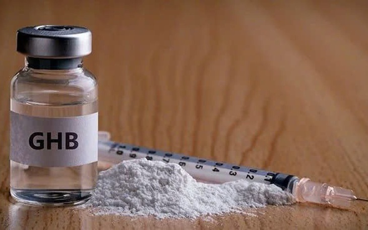 2 thanh niên nhập viện do ngộ độc "ma tuý nước biển"