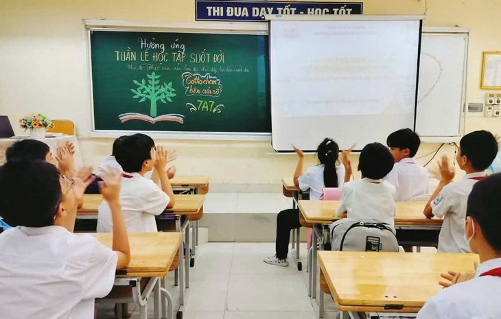 Những khoản tiền học sinh vẫn phải đóng khi miễn học phí- Ảnh 1. Những khoản tiền học sinh vẫn phải đóng khi miễn học phí- Ảnh 1.