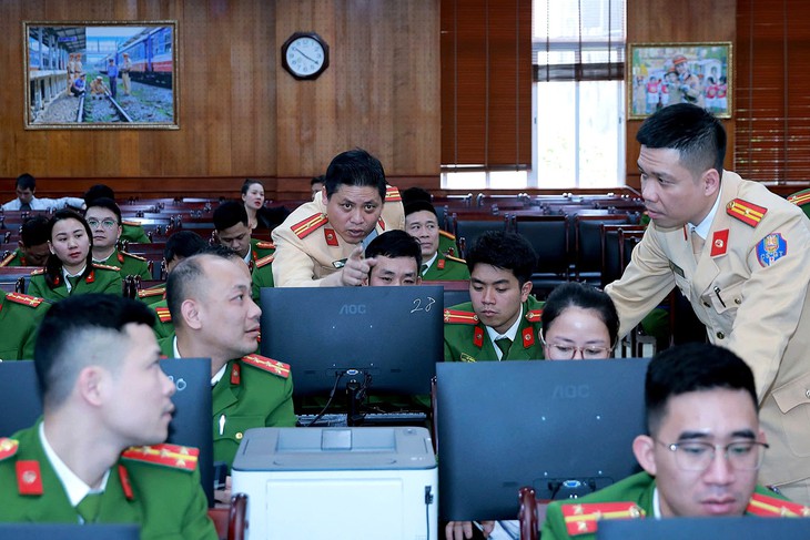 Công an Hà Nội chuẩn bị thực hiện đăng ký xe cho người dân thế nào?- Ảnh 2. Công an Hà Nội chuẩn bị thực hiện đăng ký xe cho người dân thế nào?- Ảnh 2.