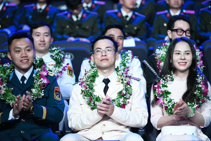 Những thành tích đáng nể của 10 Gương mặt trẻ Việt Nam tiêu biểu- Ảnh 2. Những thành tích đáng nể của 10 Gương mặt trẻ Việt Nam tiêu biểu- Ảnh 2.