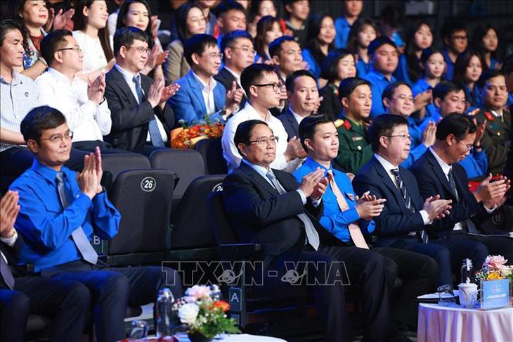 Thủ tướng Phạm Minh Chính dự Lễ trao giải thưởng Gương mặt trẻ Việt Nam tiêu biểu năm 2024- Ảnh 1.