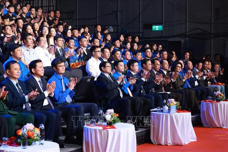 Thủ tướng Phạm Minh Chính dự Lễ trao giải thưởng Gương mặt trẻ Việt Nam tiêu biểu năm 2024- Ảnh 2.