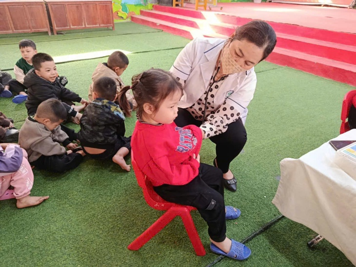 Nghệ An dồn lực đảm bảo tiêm vaccine sởi kịp thời và an toàn- Ảnh 5.