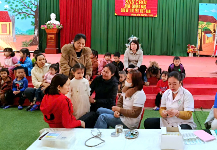 Nghệ An dồn lực đảm bảo tiêm vaccine sởi kịp thời và an toàn- Ảnh 4.
