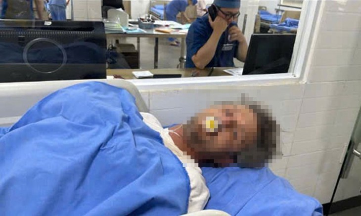 Nhờ công an, một du khách Nga bị động kinh qua cơn nguy kịch- Ảnh 2.