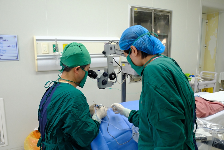 Bệnh viện Mắt Trung ương tăng cường thiết bị điều trị chuyên sâu các bệnh lý ở mắt- Ảnh 3. Bệnh viện Mắt Trung ương tăng cường thiết bị điều trị chuyên sâu các bệnh lý ở mắt- Ảnh 3.
