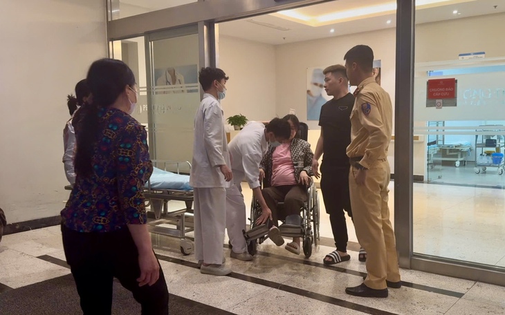 CSGT mở đường giúp sản phụ sắp sinh vượt 11km đến viện kịp thời