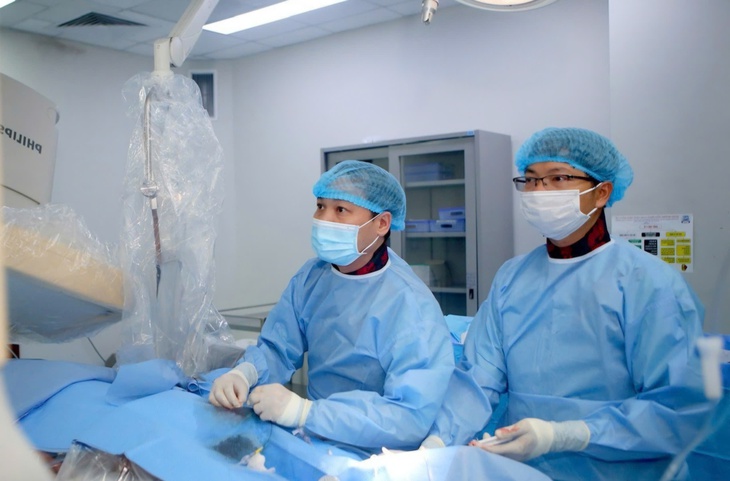 Người mắc bệnh tim mạch đang có xu hướng trẻ hoá, bác sĩ khuyến cáo cách phòng tránh- Ảnh 1.