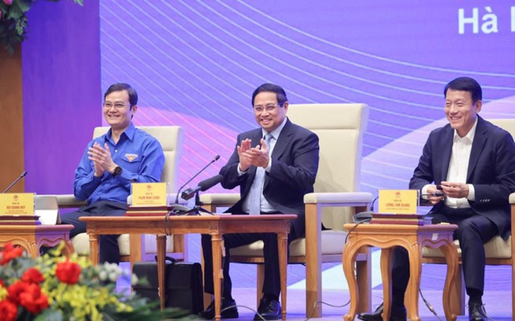 Thủ tướng: Phải có cơ chế, chính sách để sinh viên, nghiên cứu sinh theo đuổi đam mê