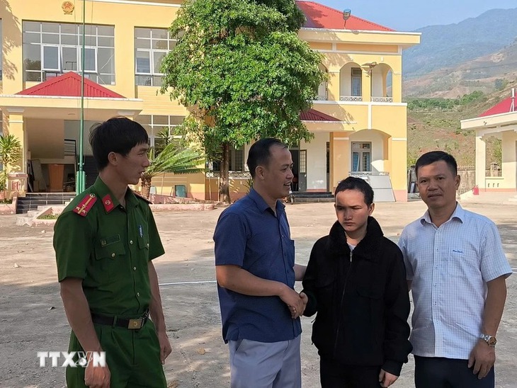 Hỗ trợ 3 công dân bị lừa đi làm "việc nhẹ, lương cao" trở về nhà an toàn- Ảnh 1.