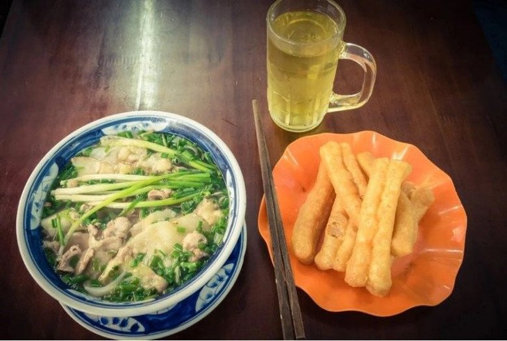 Thực hư thông tin uống trà đá khi ăn phở có nguy cơ ung thư- Ảnh 2.