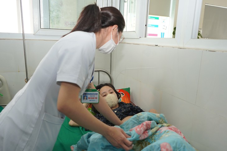 Cứu sống sản phụ nhờ kỹ thuật khâu eo tử cung- Ảnh 1.