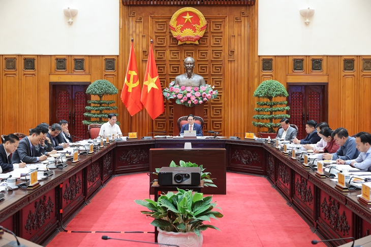 Ngay trong năm nay đưa thêm 1.000 bác sĩ về cơ sở trên tinh thần 'bác sĩ mới ra trường phải trưởng thành qua gian khó'- Ảnh 1. Ngay trong năm nay đưa thêm 1.000 bác sĩ về cơ sở trên tinh thần 'bác sĩ mới ra trường phải trưởng thành qua gian khó'- Ảnh 1.