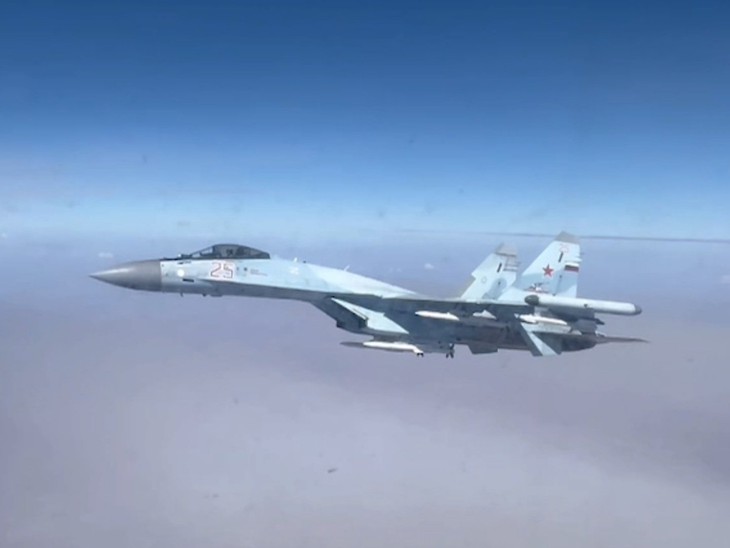 F-22 'áp đảo' Su-30 và Su-35 trong các cuộc không chiến tại Syria- Ảnh 1.