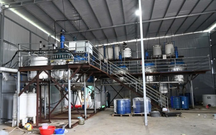 Triệt phá xưởng sản xuất ma túy cực lớn, thu giữ 1,4 tấn ketamin