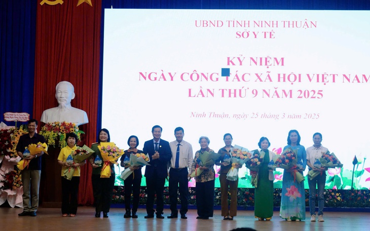 Bệnh viện Đa khoa tỉnh Ninh Thuận tổ chức lễ kỷ niệm Ngày Công tác xã hội Việt Nam
