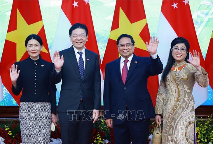 Thủ tướng Phạm Minh Chính hội đàm với Thủ tướng Singapore Lawrence Wong- Ảnh 1. Thủ tướng Phạm Minh Chính hội đàm với Thủ tướng Singapore Lawrence Wong- Ảnh 1.