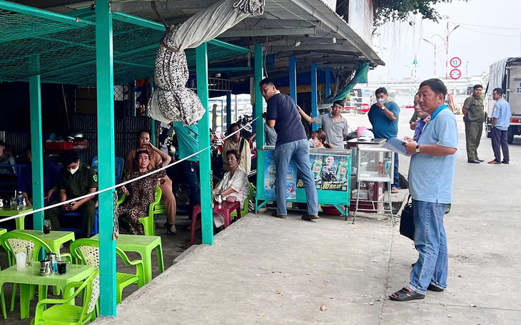 Khởi tố kẻ chém trọng thương nhân viên bến phà tội giết người