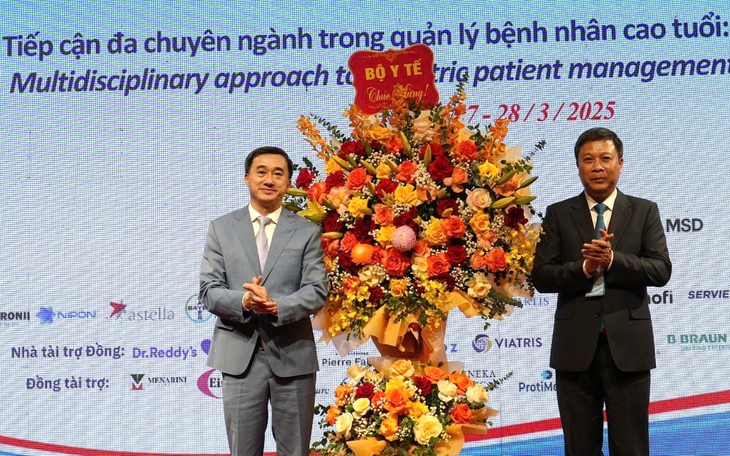 Phát triển mô hình chăm sóc tích hợp, ứng dụng trí tuệ nhân tạo trong chăm sóc người cao tuổi