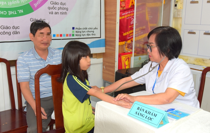 Bệnh sởi diễn biến phức tạp, gấp rút hoàn thành chiến dịch tiêm vaccine- Ảnh 1.