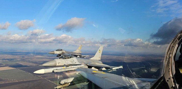 Ukraine triển khai F-16 trong nhiệm vụ tình báo điện tử- Ảnh 1.