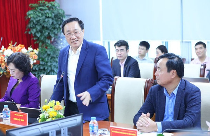 47,9 triệu lượt hộ nghèo và các đối tượng chính sách khác được vay vốn ưu đãi
- Ảnh 2.