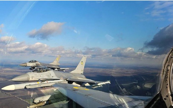 Ukraine triển khai F-16 trong nhiệm vụ tình báo điện tử