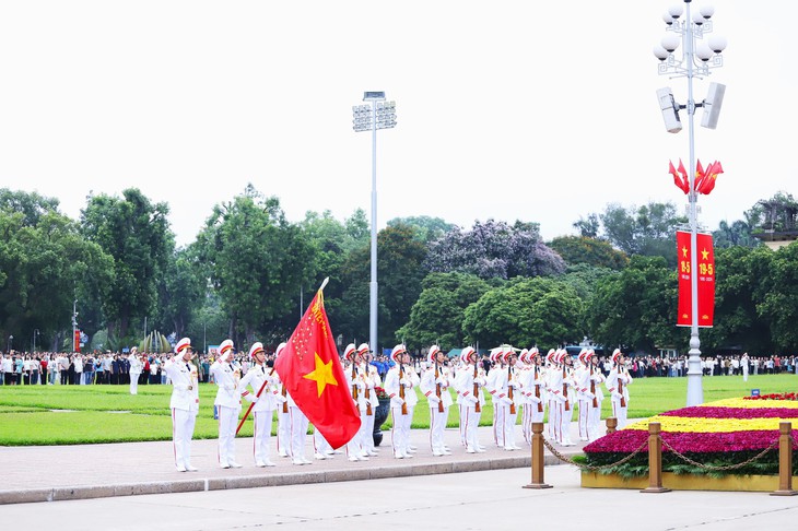 Tổ chức lại giao thông quanh khu vực Lăng Chủ tịch Hồ Chí Minh- Ảnh 2. Tổ chức lại giao thông quanh khu vực Lăng Chủ tịch Hồ Chí Minh- Ảnh 2.