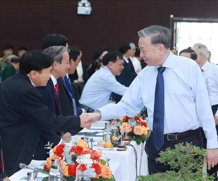 Tổng Bí thư Tô Lâm gặp mặt cán bộ lão thành cách mạng, người có công, gia đình chính sách tiêu biểu- Ảnh 2. Tổng Bí thư Tô Lâm gặp mặt cán bộ lão thành cách mạng, người có công, gia đình chính sách tiêu biểu- Ảnh 2.
