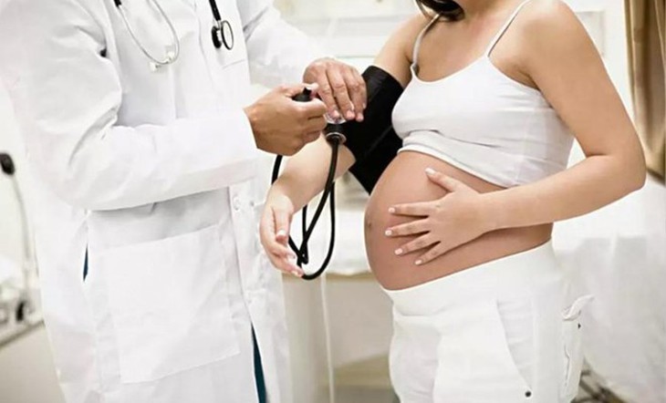 Vô tình đi khám, mẹ con sản phụ bị nhiễm độc thai nghén được cứu sống