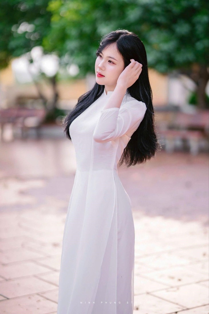 Huyền Thương - cô nàng mẫu ảnh thu hút với nhiều phong cách- Ảnh 3.