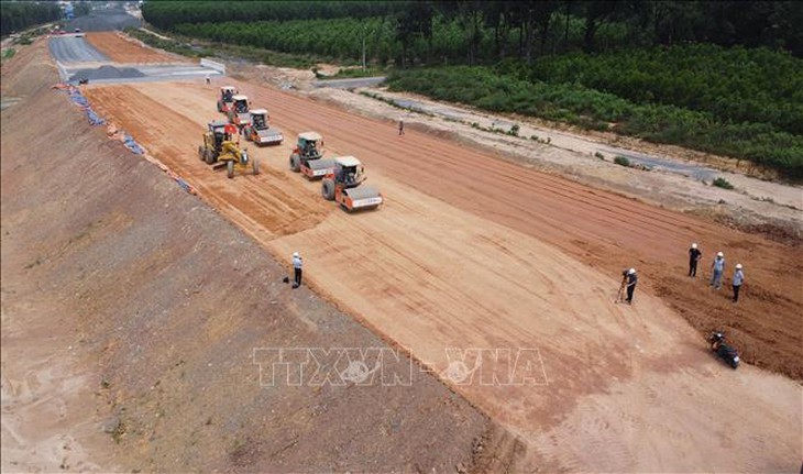 Những chính sách nổi bật về kinh tế có hiệu lực từ tháng 4/2025- Ảnh 2.