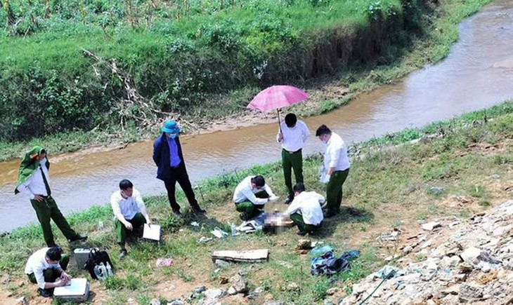 Lào Cai: Phát hiện thi thể người đàn ông bên bờ suối - Ảnh 1.