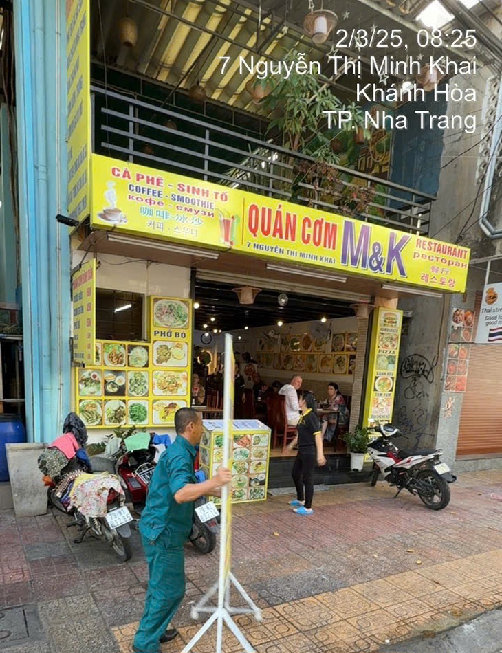 Sau 1 ngày ra quân giành lại vỉa hè tại thành phố du lịch: Nha Trang chỗ thông thoáng, nơi vẫn bị chiếm dụng- Ảnh 2.
